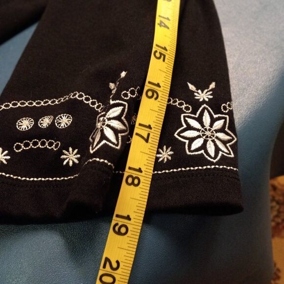 Alfred Dunner Black Embroidered top Granny Chic Cottagecore Kitsch - Picture 6 of 7